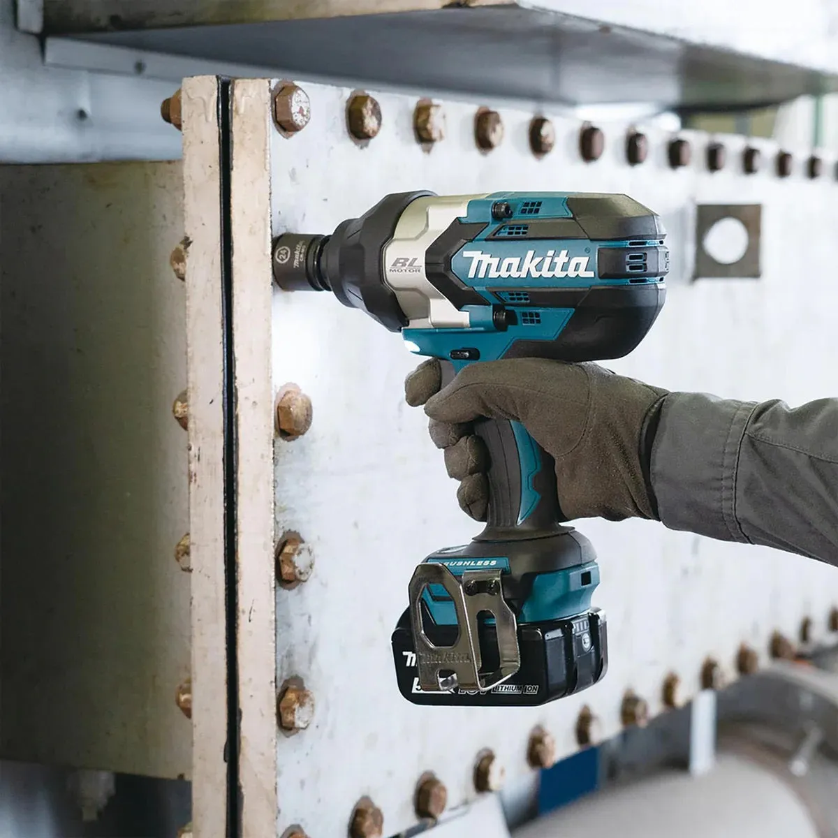 Makita DTW1004Z 18V LXT Brushless 1/2 Impact Wrench Body Only