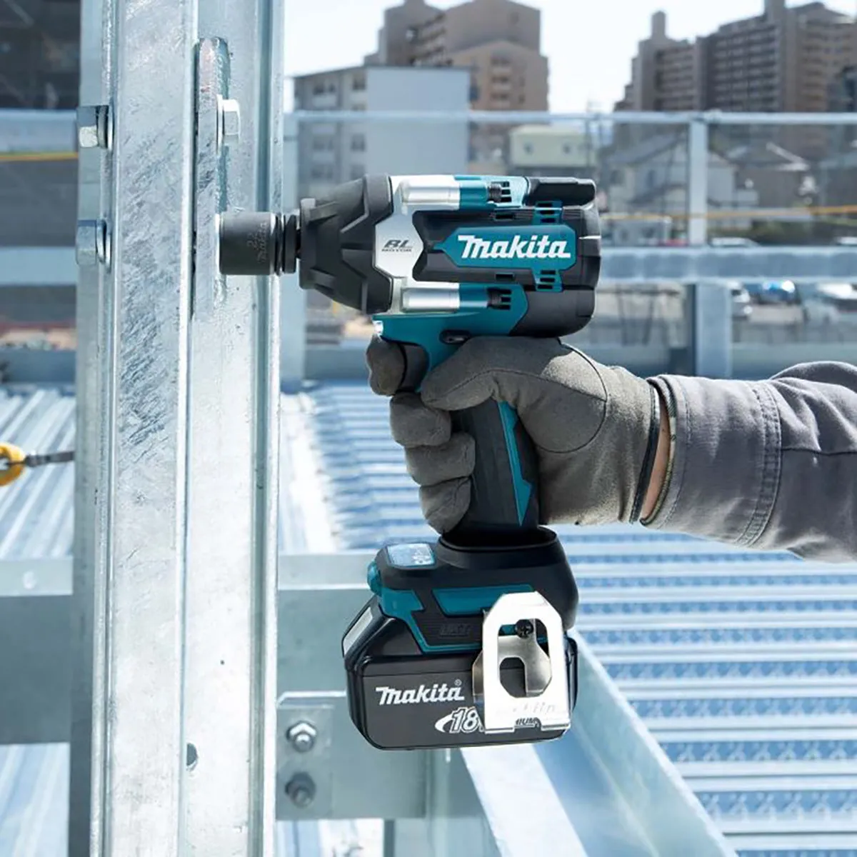 Makita DTW700Z 18V LXT Brushless 1/2 Impact Wrench Body Only