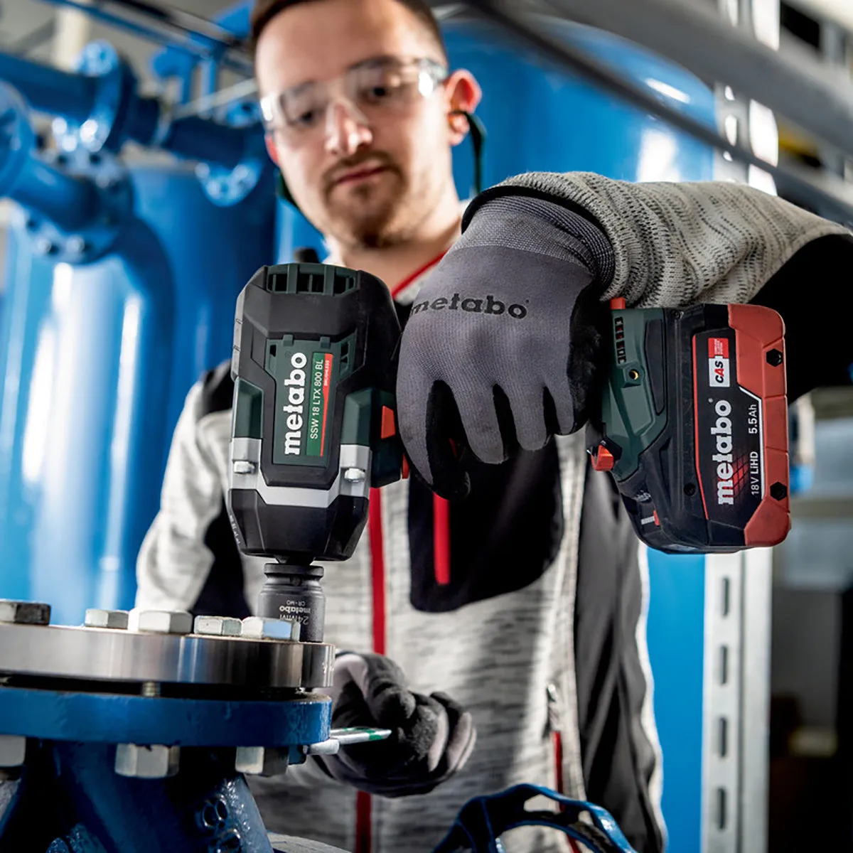 Metabo SSW 18 LTX 800 BL 18V Brushless 1/2 Impact Wrench with 1 x 4.0Ah Battery Charger & Metabox