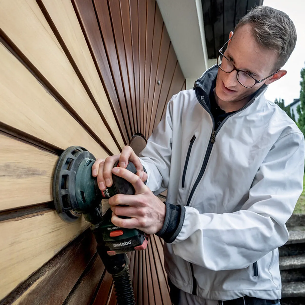 Metabo SXA 18 LTX 150 BL 18V Brushless 150mm Random Orbital Sander with 1 x 5.2Ah Battery Charger & Metabox