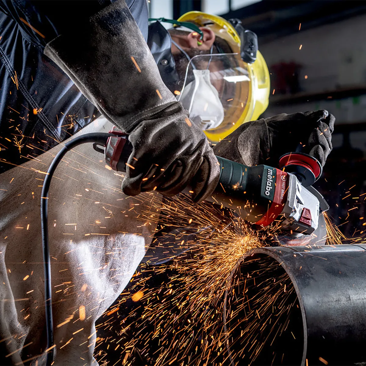 Metabo WEPBA 19-125 Q DS 125mm M-Brush Angle Grinder 110V/1600W 613114390