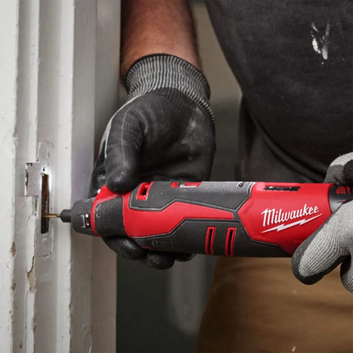 Milwaukee M12BLROT-0 12V Brushless Rotary Tool with 1 x 2.0Ah Battery Charger & Bag