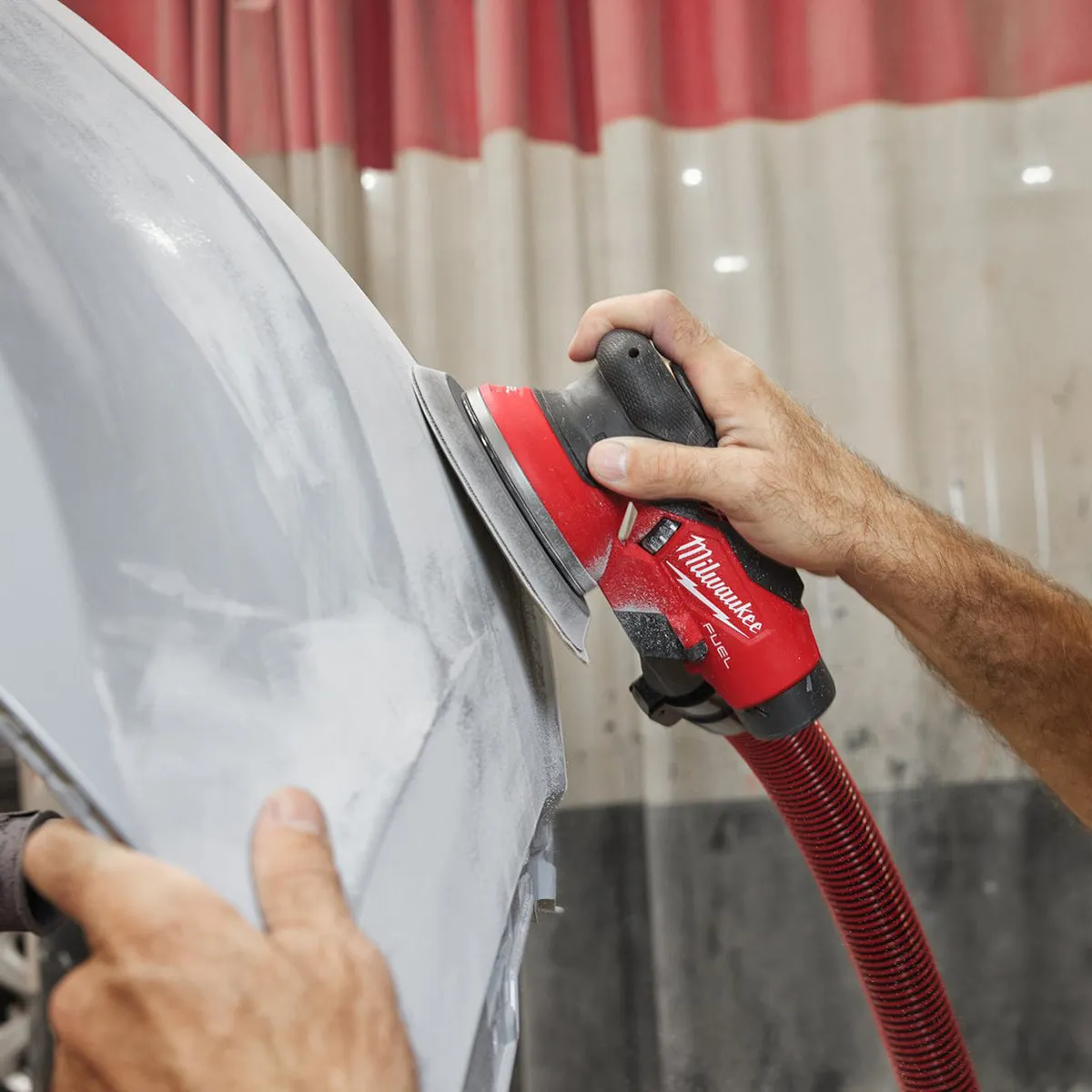 Milwaukee M12FROS5-0 12V FUEL Brushless 150mm Random Orbit Sander with 1 x 2.0Ah Battery Charger & Bag