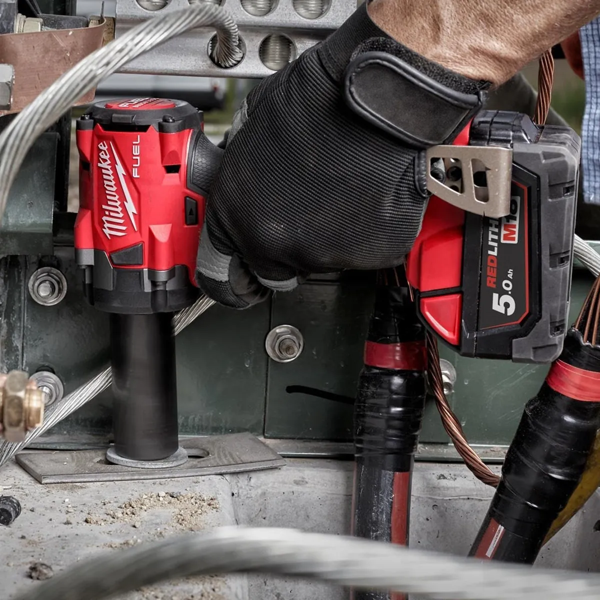 Milwaukee M18FIW2F38-0X 18V FUEL Brushless 3/8 Friction Ring Impact Wrench Body Only with case 4933478650