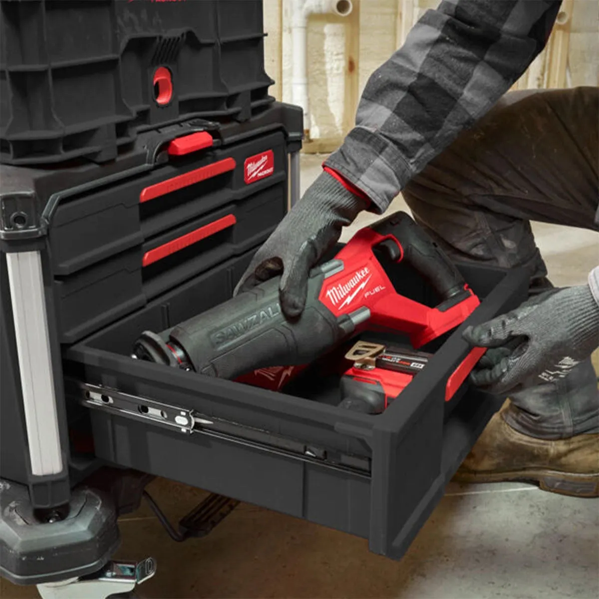 Milwaukee PACKOUT 2 1 Drawer Tool Box 4932493190