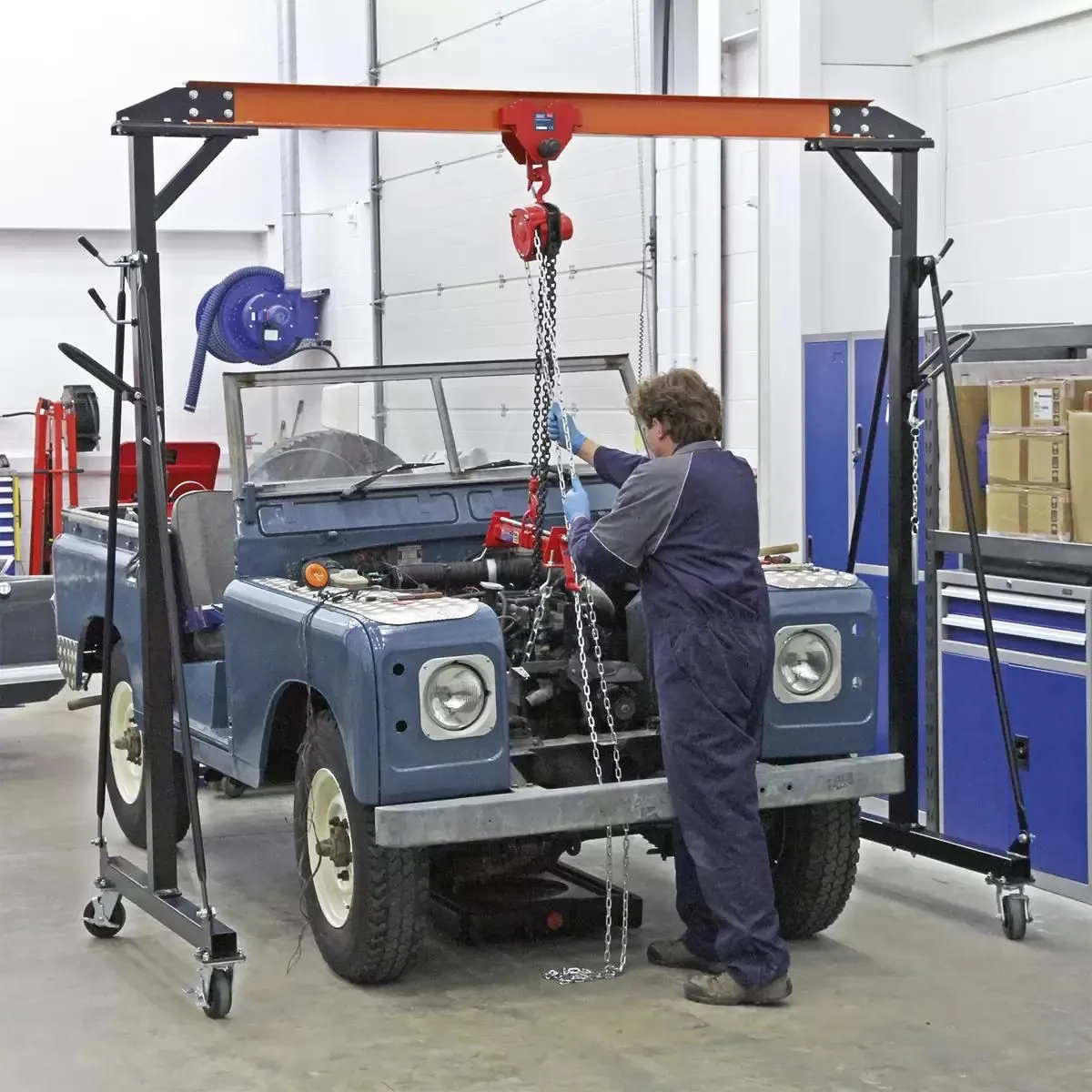 Sealey SG1000 1tonne Portable Adjustable Gantry Crane
